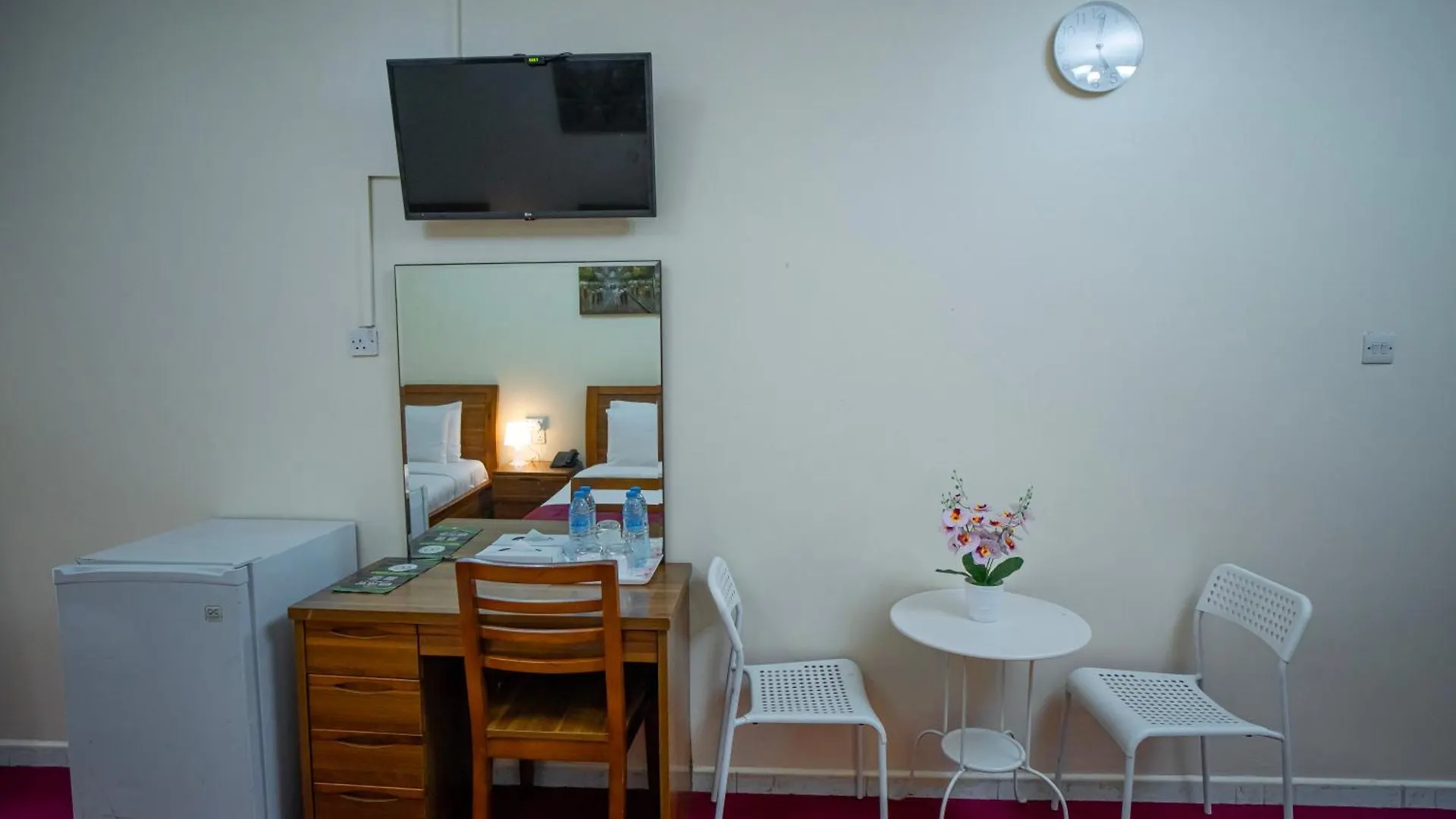 Al Karnak Hotel Dubai 2*,
